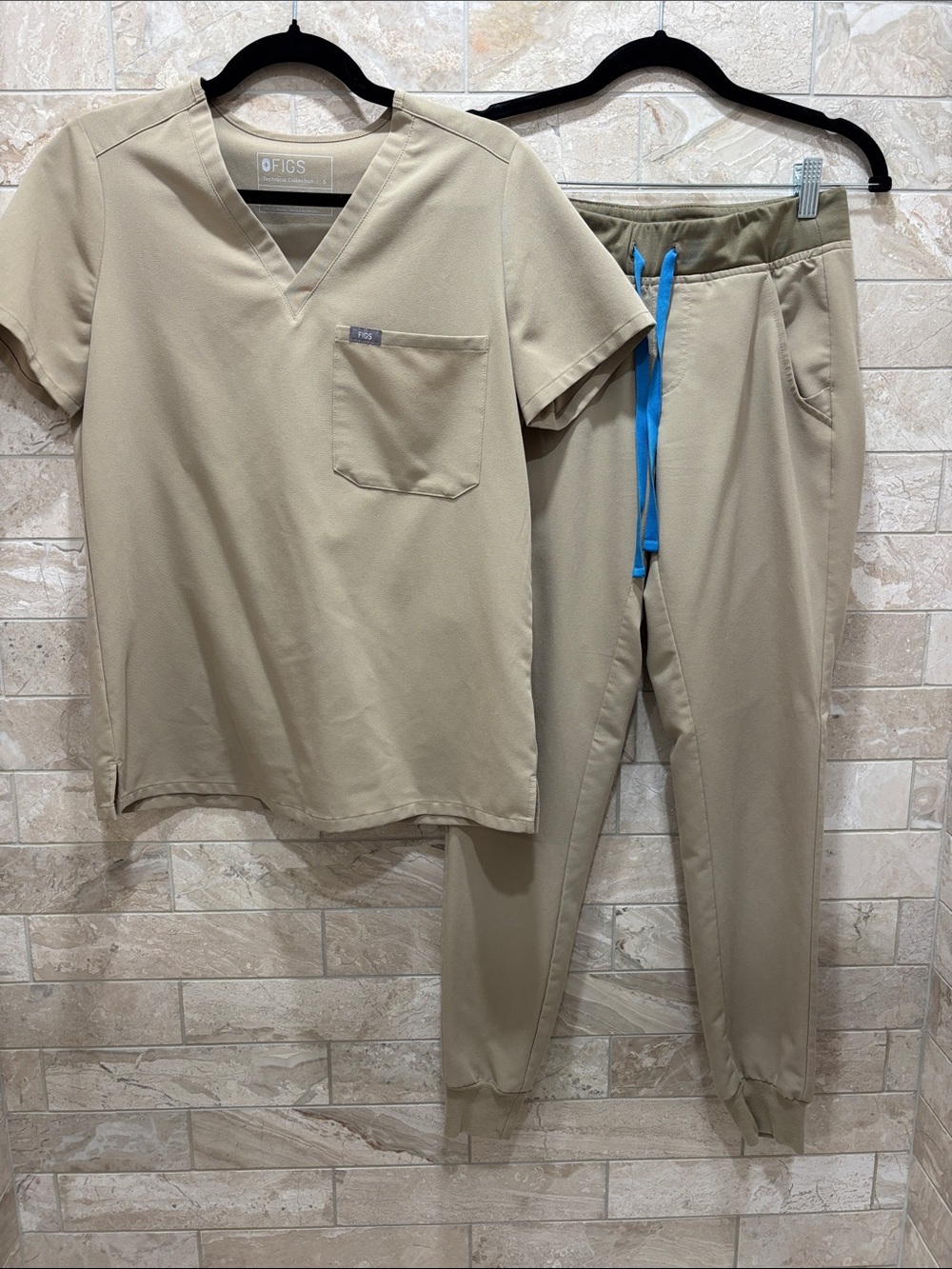 FIGS Women’s Zamora Jogger and Catarina Matching Sandstone Scrub Set - Blue Tie